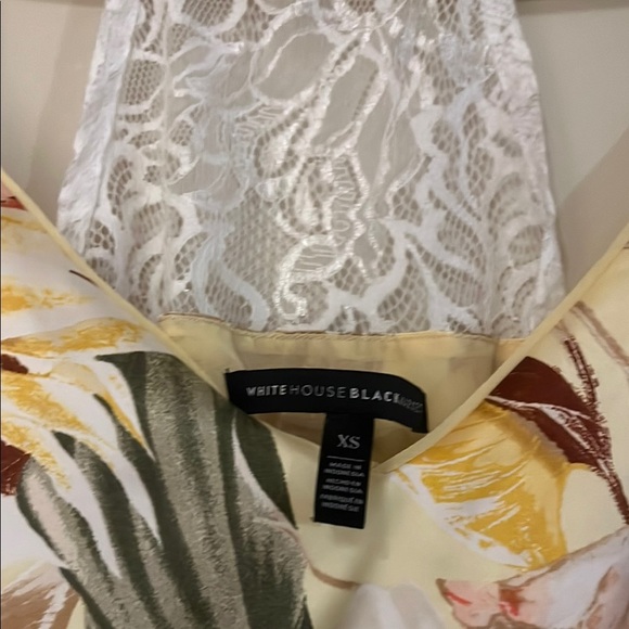 White House Black Market Floral Sleeveless Camisole Size XS - Picture 4 of 5